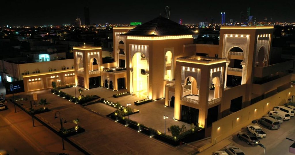 المبنى-من-الخارج.jpg